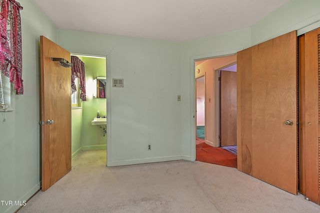 428 Merriewood Drive, Bristol, TN 37620