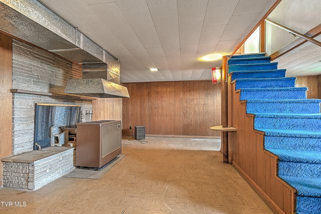 428 Merriewood Drive, Bristol, TN 37620