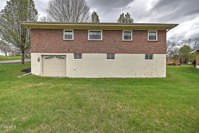 428 Merriewood Drive, Bristol, TN 37620