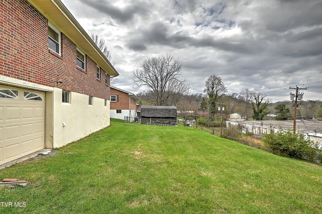 428 Merriewood Drive, Bristol, TN 37620