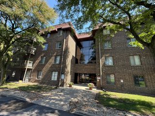 830 Elder Road 111, Homewood, IL 60430