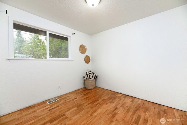 5902 178th Street SW, Lynnwood, WA 98037