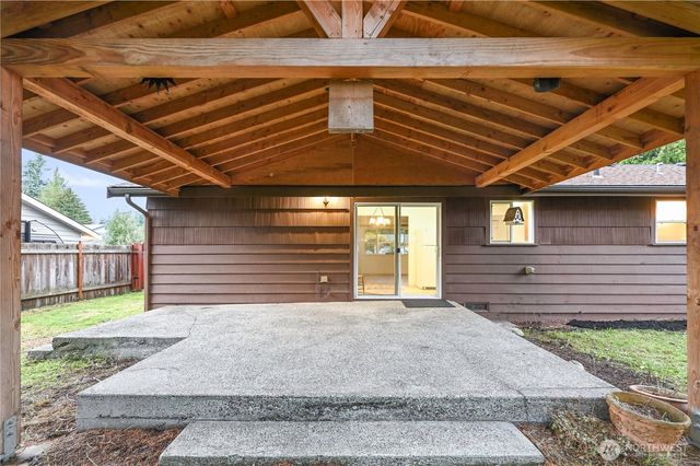 5902 178th Street SW, Lynnwood, WA 98037