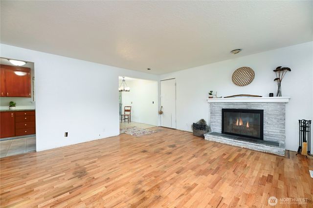 5902 178th Street SW, Lynnwood, WA 98037