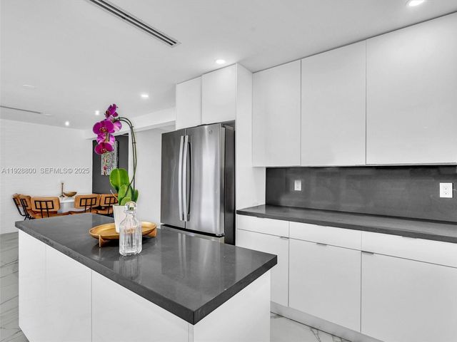 440 SE 8th Ave, Pompano Beach, FL 33060