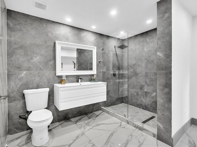 440 SE 8th Ave, Pompano Beach, FL 33060