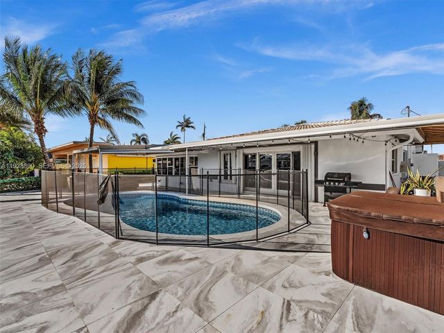 440 SE 8th Ave, Pompano Beach, FL 33060