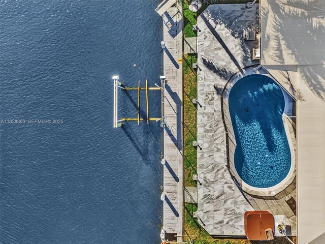 440 SE 8th Ave, Pompano Beach, FL 33060