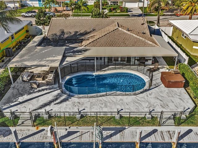 440 SE 8th Ave, Pompano Beach, FL 33060