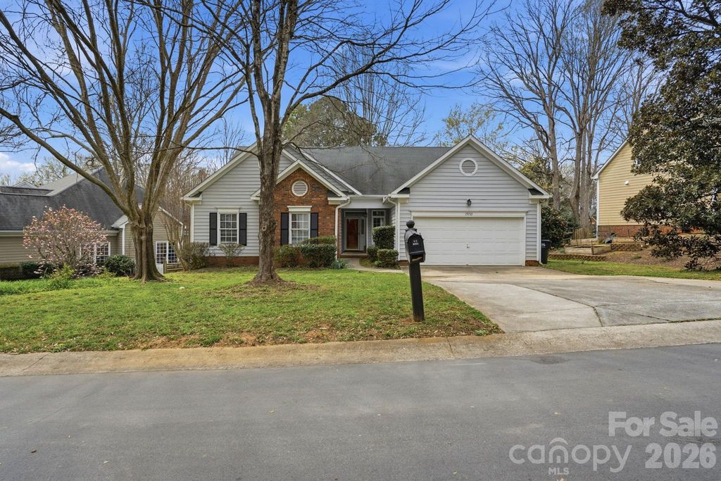 15733 Berryfield Street, Huntersville, NC 28078