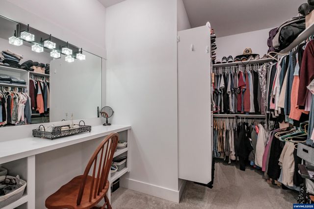 494 Troon Av, Woodburn, OR 97071