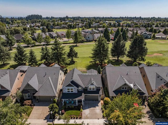 494 Troon Av, Woodburn, OR 97071