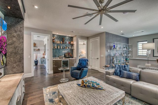 13651 Artisan Circle, Palm Beach Gardens, FL 33418