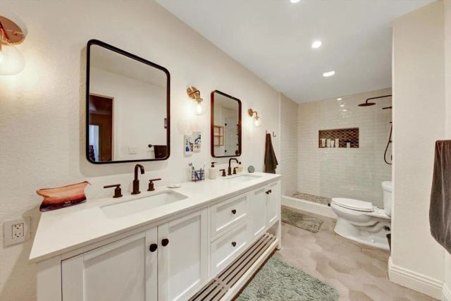 2257 Worden ST 2, San Diego, CA 92107