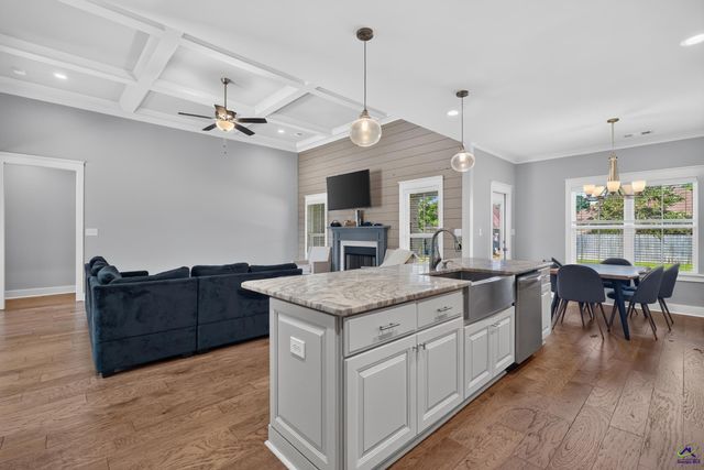 114 Gracetree Way, Kathleen, GA 31047