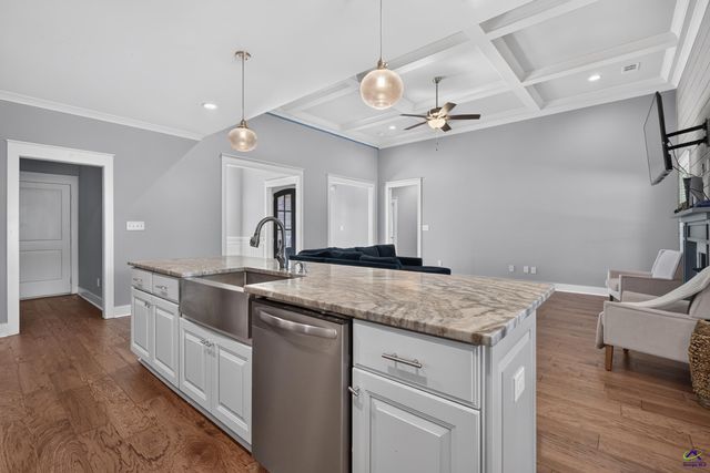 114 Gracetree Way, Kathleen, GA 31047