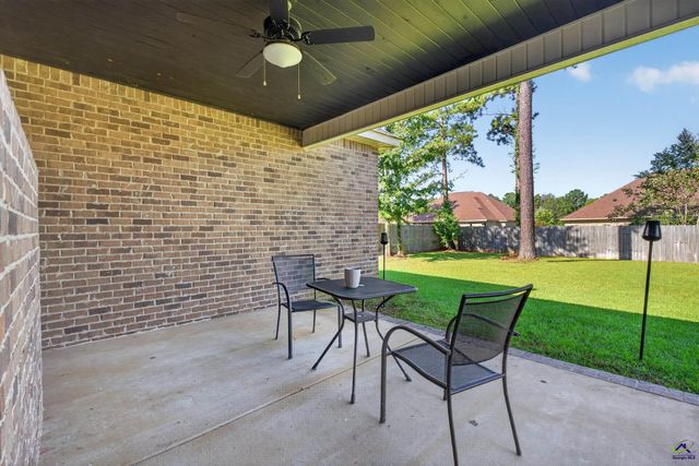 114 Gracetree Way, Kathleen, GA 31047