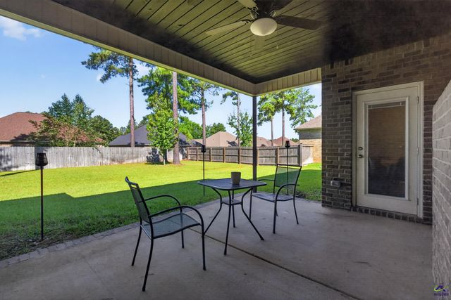 114 Gracetree Way, Kathleen, GA 31047