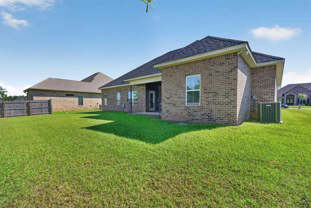 114 Gracetree Way, Kathleen, GA 31047
