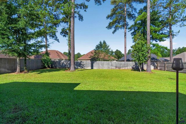 114 Gracetree Way, Kathleen, GA 31047
