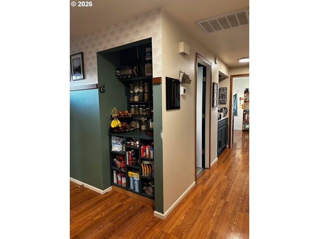 2345 CIRCLE Dr, Roseburg, OR 97471