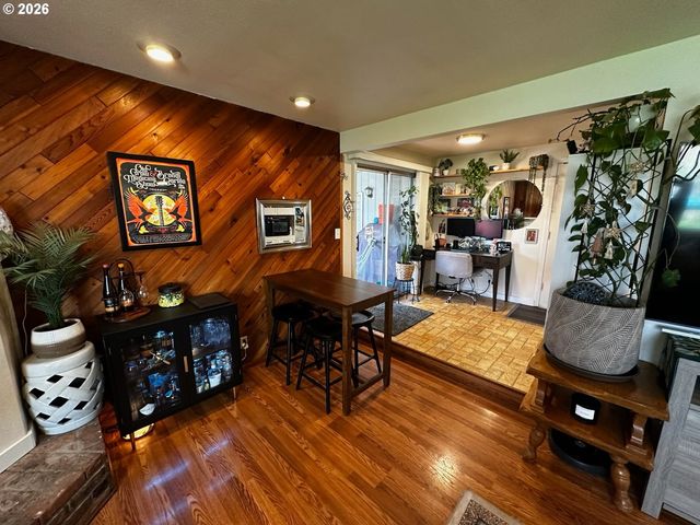 2345 CIRCLE Dr, Roseburg, OR 97471