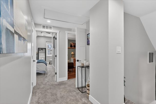 3426 N ALBANY Avenue, Chicago, IL 60618