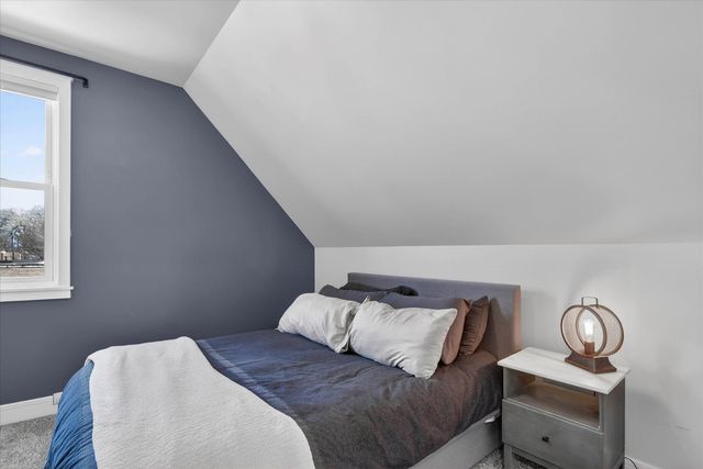 3426 N ALBANY Avenue, Chicago, IL 60618