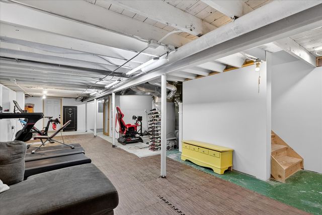 3426 N ALBANY Avenue, Chicago, IL 60618