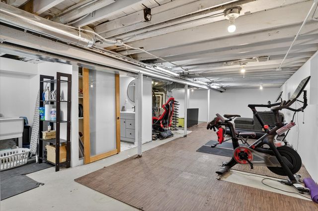 3426 N ALBANY Avenue, Chicago, IL 60618