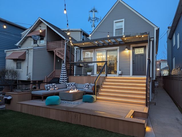 3426 N ALBANY Avenue, Chicago, IL 60618