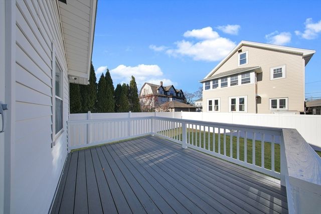 52 Hovey St, Quincy, MA 02171