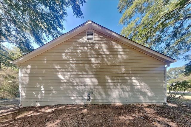 4025 Leicester Drive NE, Kennesaw, GA 30144