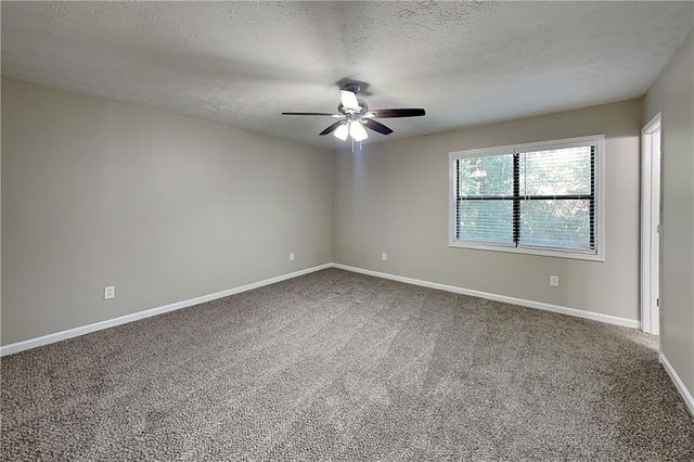 4025 Leicester Drive NE, Kennesaw, GA 30144