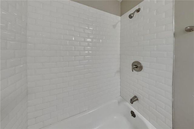 4025 Leicester Drive NE, Kennesaw, GA 30144