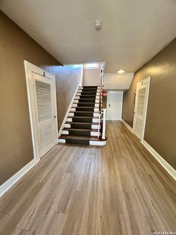 128 W Magnolia Ave Apt 8, San Antonio, TX 78212