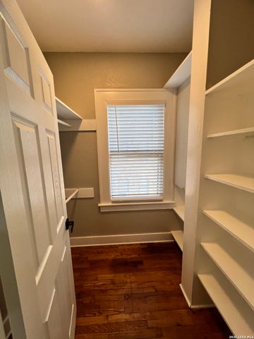 128 W Magnolia Ave Apt 8, San Antonio, TX 78212