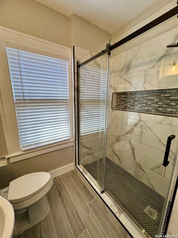 128 W Magnolia Ave Apt 8, San Antonio, TX 78212