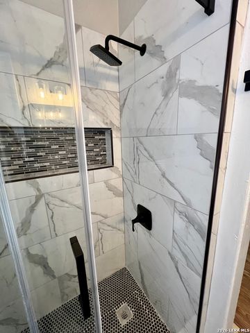 128 W Magnolia Ave Apt 8, San Antonio, TX 78212