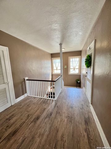 128 W Magnolia Ave Apt 8, San Antonio, TX 78212