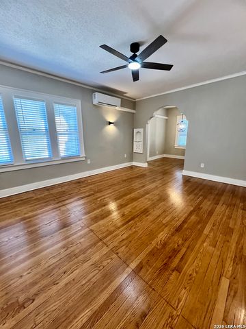 128 W Magnolia Ave Apt 8, San Antonio, TX 78212