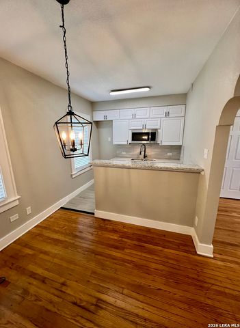 128 W Magnolia Ave Apt 8, San Antonio, TX 78212