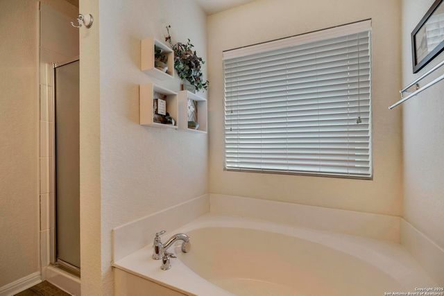 6546 Charles Field, San Antonio, TX 78238