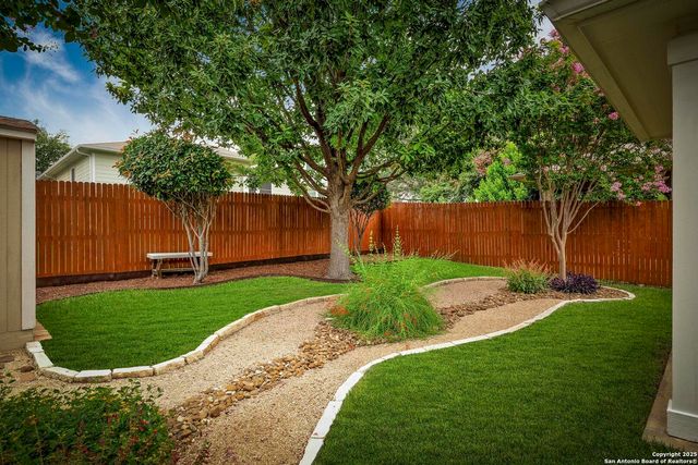 6546 Charles Field, San Antonio, TX 78238