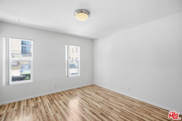 3611 W 4th Street, Los Angeles, CA 90020
