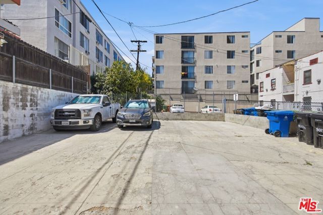 3611 W 4th Street, Los Angeles, CA 90020
