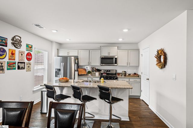 500 Ashwood Way, Easley, SC 29640