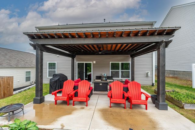 500 Ashwood Way, Easley, SC 29640