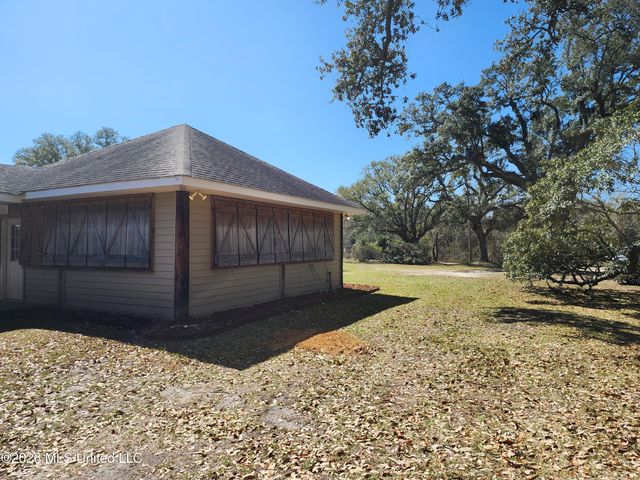 5378 Menge Avenue, Pass Christian, MS 39571