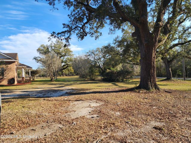 5378 Menge Avenue, Pass Christian, MS 39571